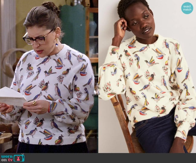 Boden Blouson Sleeve Fluffy Sweater in Ivory Tropic Bird worn by Kat Silver (Mayim Bialik) on Call Me Kat