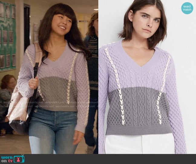 Club Monaco Color Block Sweater in Violet worn by Norah (Chelsea Clark) on Ginny & Georgia