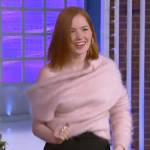 Ellie Bamber’s pink teddy one sleeve top on The Kelly Clarkson Show