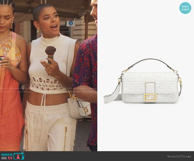 Fendi Baguette Leather Bag in White worn by Julien Calloway (Jordan Alexander) on Gossip Girl