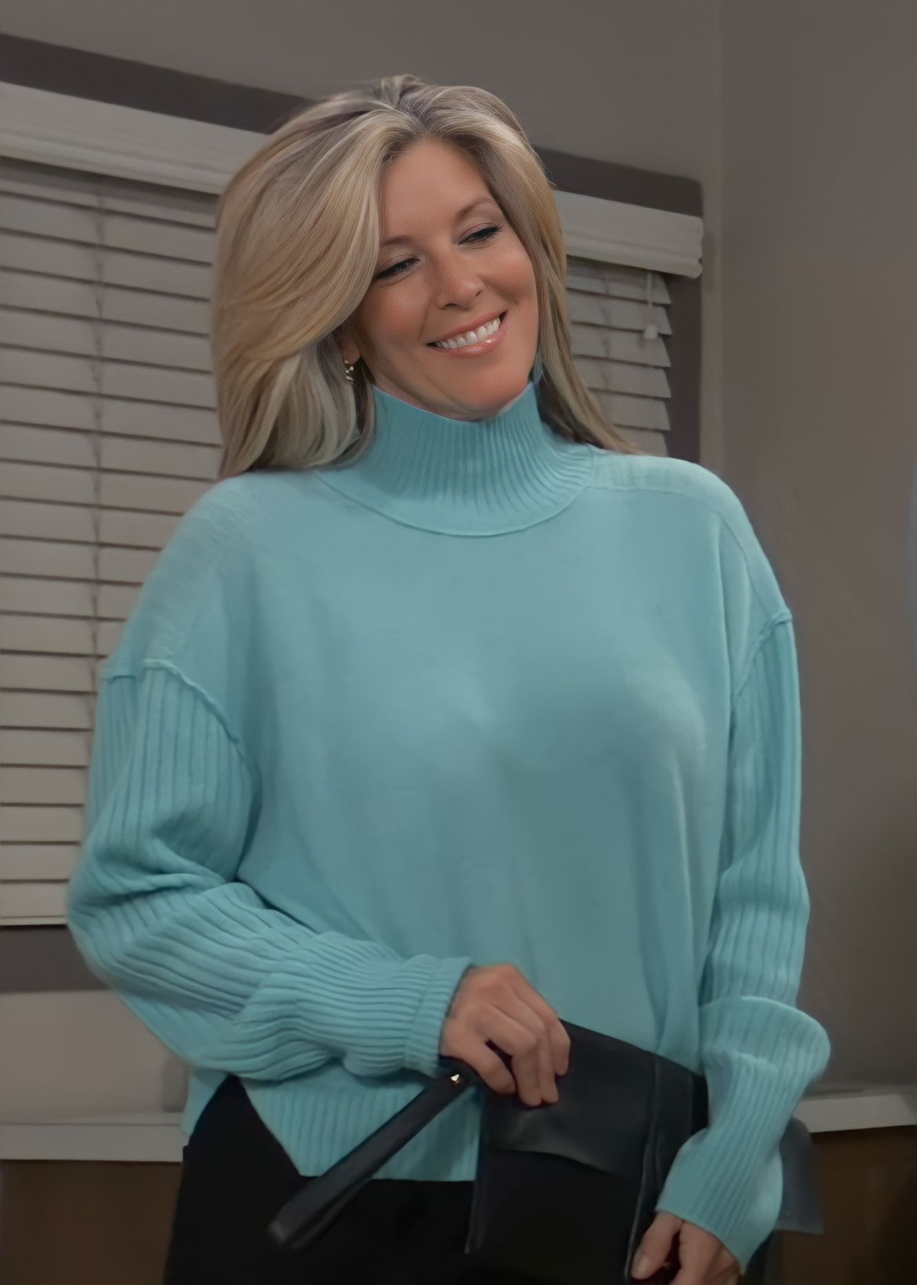 CARLY Summer Sweater