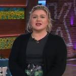 Kelly’s blue printed skirt on The Kelly Clarkson Show
