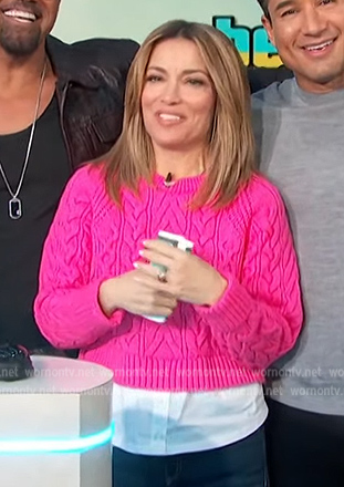 Kit’s pink cable knit cropped sweater on Access Hollywood