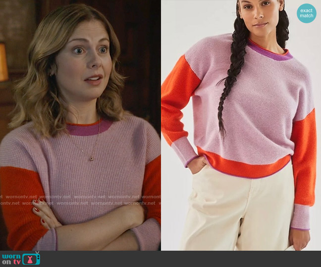 Maeve at Anthropologie Colorblocked Cashmere Sweater worn by Sam (Rose McIver) on Ghosts