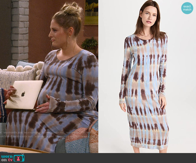 Raquel Allegra Grey Hills Forms Tie Dye Classic Jersey Fitted Long Sleeve Dress worn by Ramona (Meghan Trainor) on How I Met Your Father