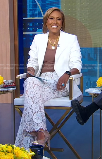 Robin’s white blazer and lace pants on Good Morning America