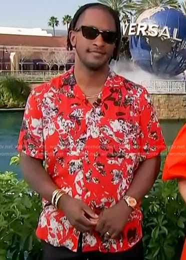 Scott's red floral short sleeve shirt on Access Hollywood