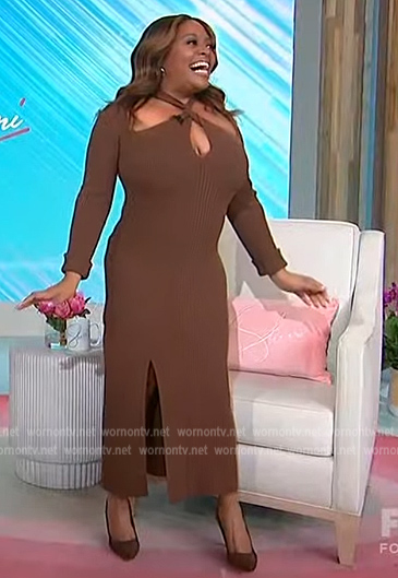 Sherri’s brown ribbed cutout dress on Sherri