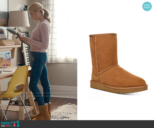 Ugg Classic II Short Boots in Chestnut worn by Georgia Miller (Brianne Howey) on Ginny & Georgia