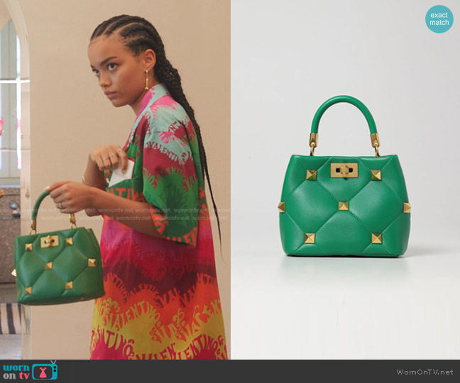 WornOnTV: Zoya’s multicolor print shirt and green bag on Gossip Girl ...