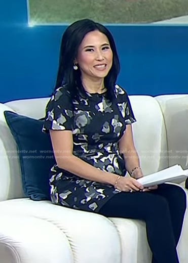 Vicky’s black print short sleeve dress on Today