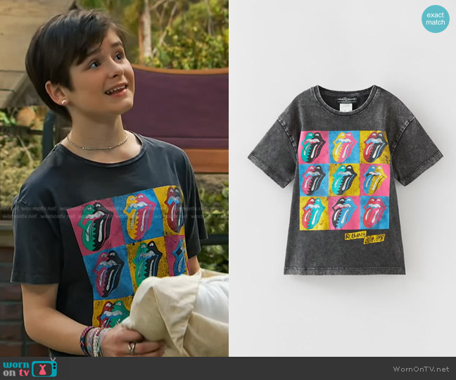 Zara The Rolling Stones T-Shirt worn by Winnie Webber (Shiloh Verrico) on Bunkd