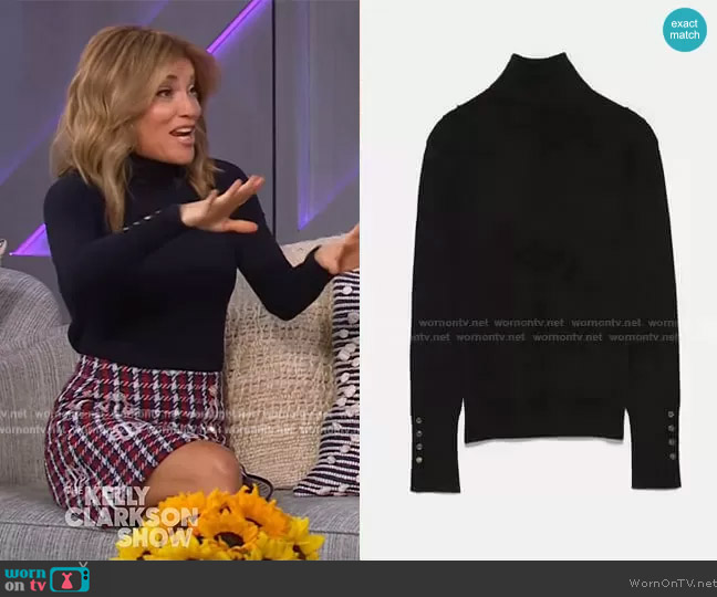 Turtleneck Sweater with Pearl Buttons by Zara worn by Kit Hoover on The Kelly Clarkson Show