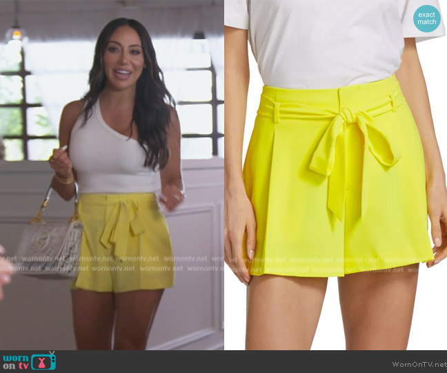 Alice + Olivia Steffie Seamed Paperbag Shorts worn by Melissa Gorga on The Real Housewives of New Jersey