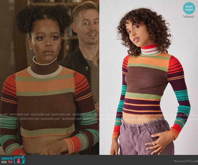 BDG Hudson Turtleneck Jumper worn by Pauline Dyer (Pauline Dyer) on All American