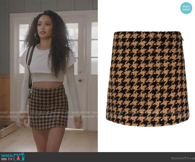 MSGM Houndstooth-pattern mini skirt worn by Olivia Baker (Samantha Logan) on All American