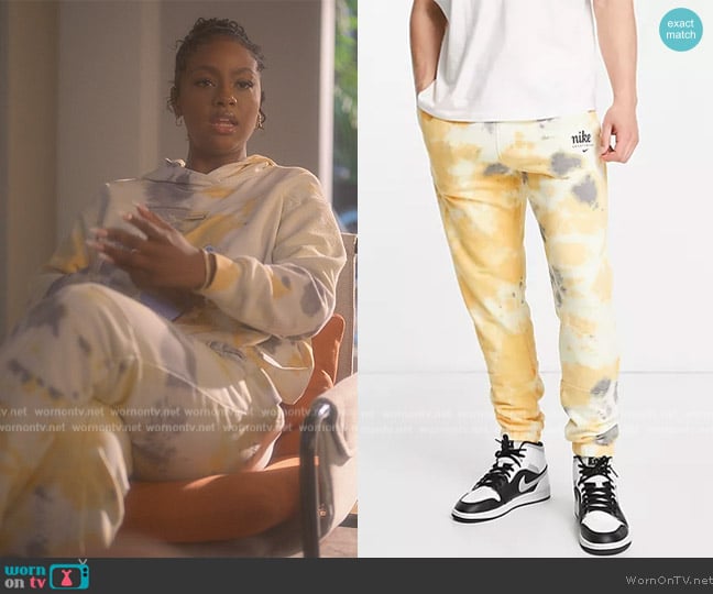 Nike Seasonal Classics acid wash casual fit cuffed fleece sweatpants worn by Annika (Justine Skye) on Grown-ish