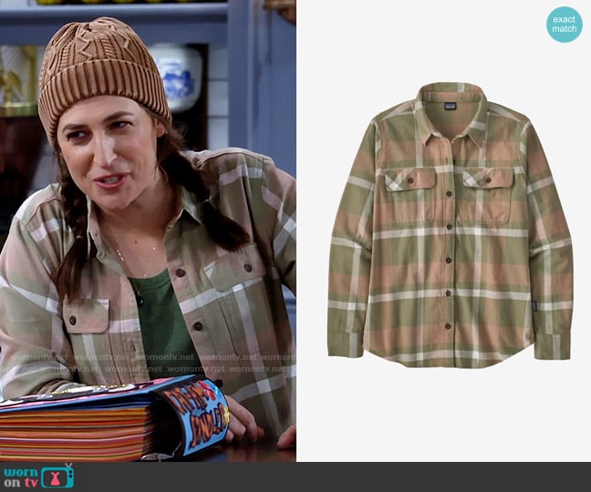 Patagonia Fjord Flannel Shirt in Comstock Garden Green worn by Kat Silver (Mayim Bialik) on Call Me Kat