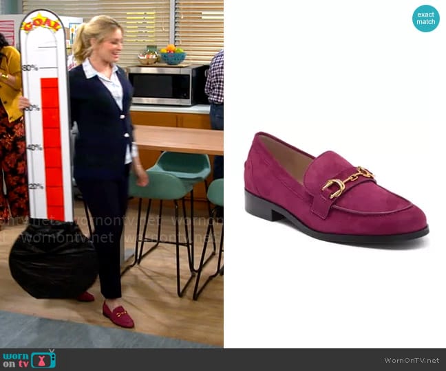 Stuart Weitzman Owen Buckle Loafer worn by Gemma (Beth Behrs) on The Neighborhood