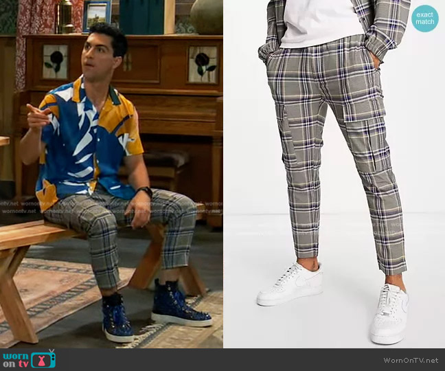 Topman Skinny Cargo Check Pants worn by Parker Preston (Trevor Tordjman) on Bunkd