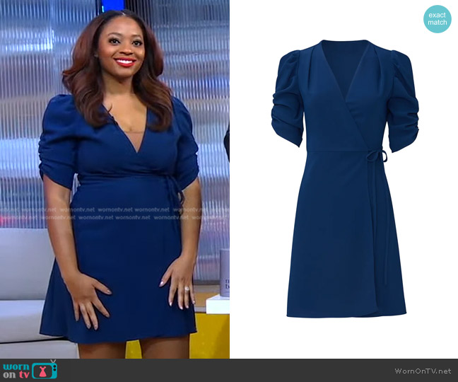WornOnTV: Erin Carpenter’s blue ruched sleeve wrap dress on Good ...