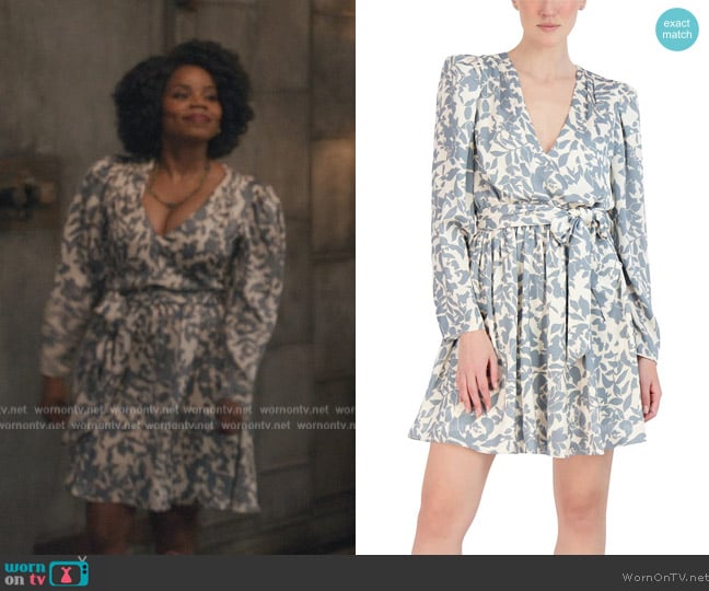 BCBGMAXAZRIA Printed Puff-Shoulder Fit & Flare Dress worn by Amara Patterson (Kelly Jenrette) on All American Homecoming