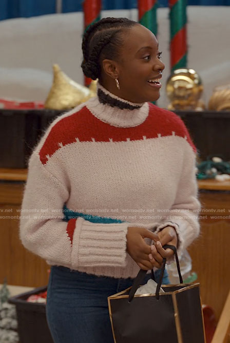 Bracia's colorblock sweater on Ginny & Georgia