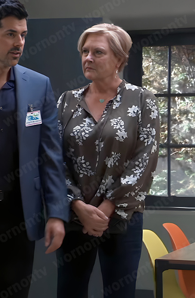 Carolyn's olive green floral top on General Hospital