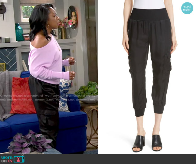 Cinq a Sept Giles Pants in Black worn by Tina (Tichina Arnold) on The Neighborhood