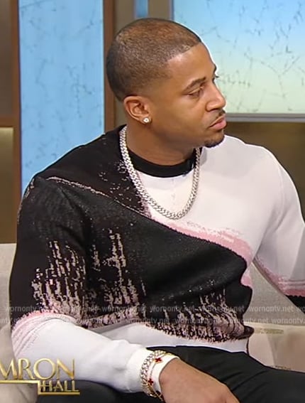 Devale Ellis’s abstract print sweatshirt on Tamron Hall Show