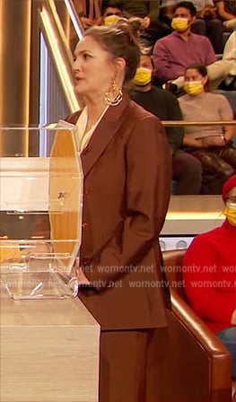 Drew’s brown blazer and pants on The Drew Barrymore Show