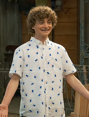 Finn's white printed short sleeve shirt on Bunkd