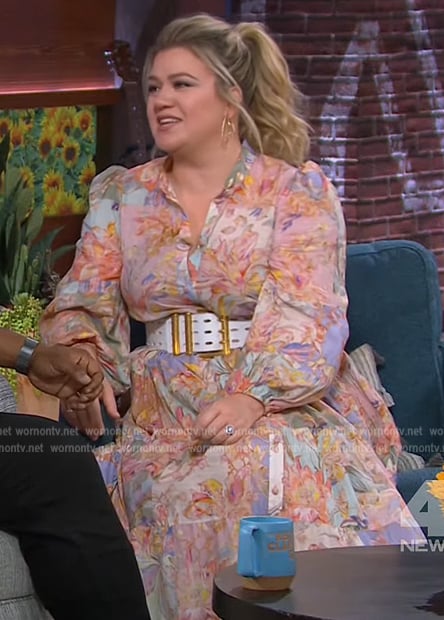 Kelly’s pink floral print midi dress on The Kelly Clarkson Show