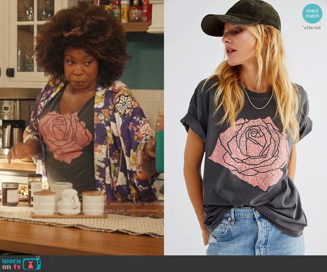 Girl Dangerous Rose Boyfriend Tee worn by Viola Marsette (Lorraine Toussaint) on The Equalizer