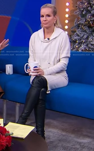 Jennifer's white ribbed hooded dress on Good Morning America