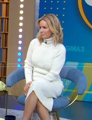 Jennifer’s white ribbed turtleneck sweater dress on Good Morning America