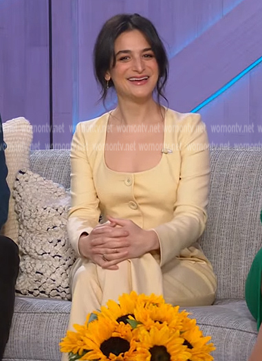 Jenny Slate's yellow button front top and pants on The Kelly Clarkson Show