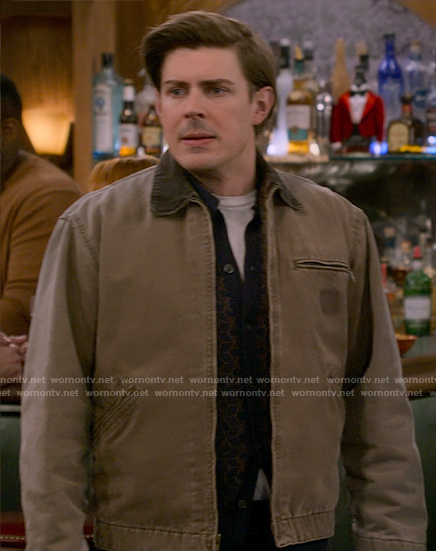 Jesse's grey jacket with corduroy collar on How I Met Your Father