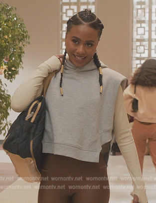 Keisha's gray cropped hooded top on All American Homecoming
