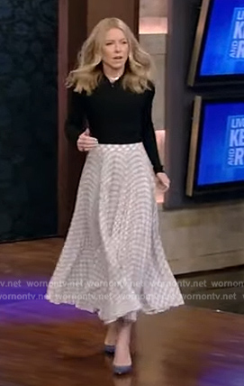 Kelly’s white printed pleated midi skirt on Live with Kelly and Ryan