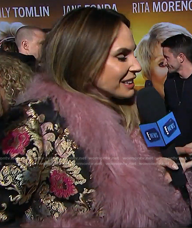 Keltie Knight’s floral coat with fur collar on E! News