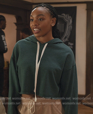 Melody’s green cropped hoodie on All American Homecoming
