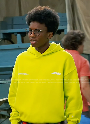 Noah’s neon yellow hoodie and pants on Bunkd