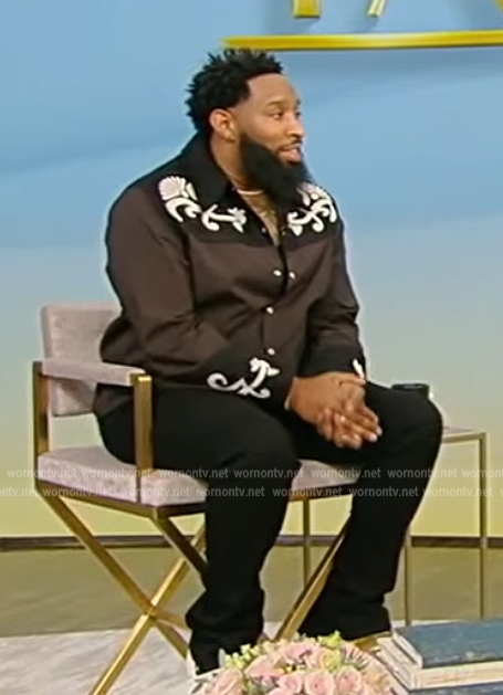Pastor Mike Jr’s black embroidered shirt on Tamron Hall Show