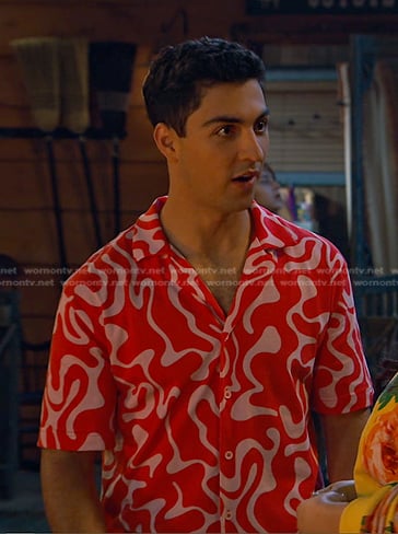 Parker's red abstract print shirt on Bunkd