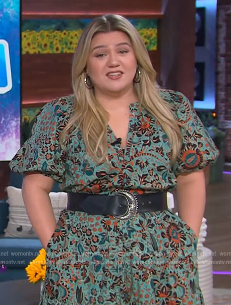 Kelly's blue floral midi dress on The Kelly Clarkson Show