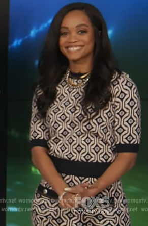 Rachel’s geometric knit top and skirt on Extra