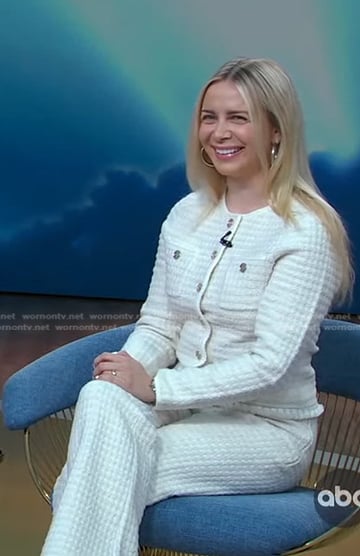 Raquelle Stevens’s white tweed jacket and pants on Good Morning America