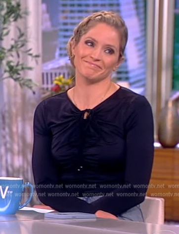 Sara’s navy ruched top and denim skirt on The View