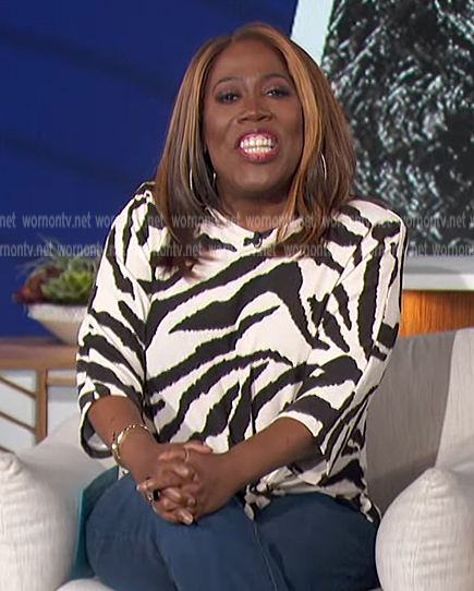 Sheryl's zebra stripe top on The Talk